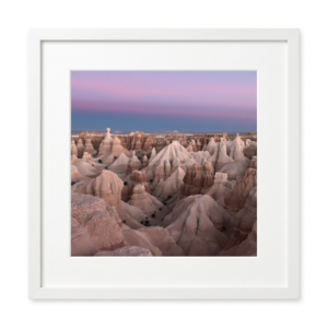 Soft Horizon Line